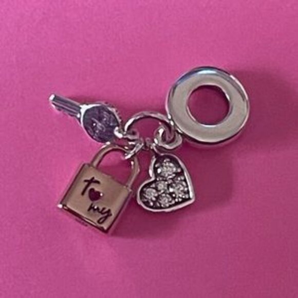Pandora Two-tone Key, Padlock & Heart Triple Dangle Charm - Picture 3 of 4